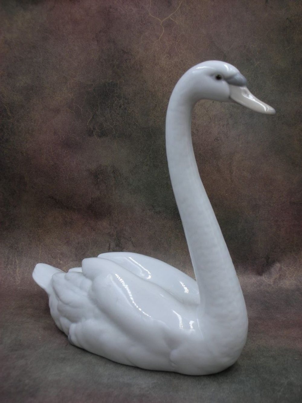 Статуэтка. Фарфор. Птица Белая лебедь. Lladro. Испания