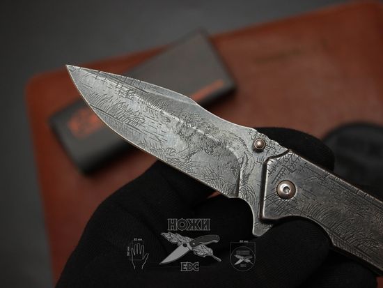 Cкладной нож VN P563 c клинком из стали 420, рукоять Stainless Steel