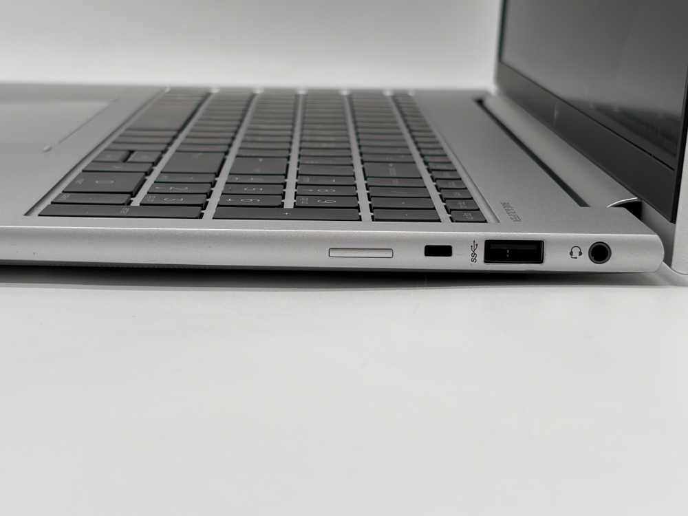 Ноутбук HP EliteBook 860 G9 ( i5-1245U )