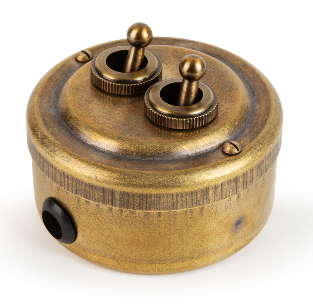 Переключатель (проходной) ретро тумблерый 2 кл. "Бронза" VINTAGE-BRASS 30402-1 / 2 группы света, проходной