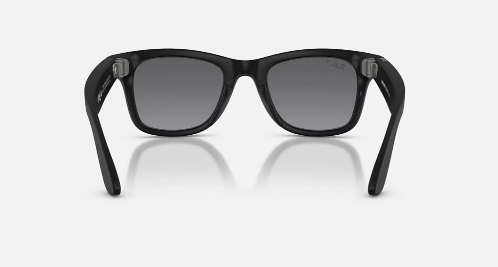 Ray-Ban