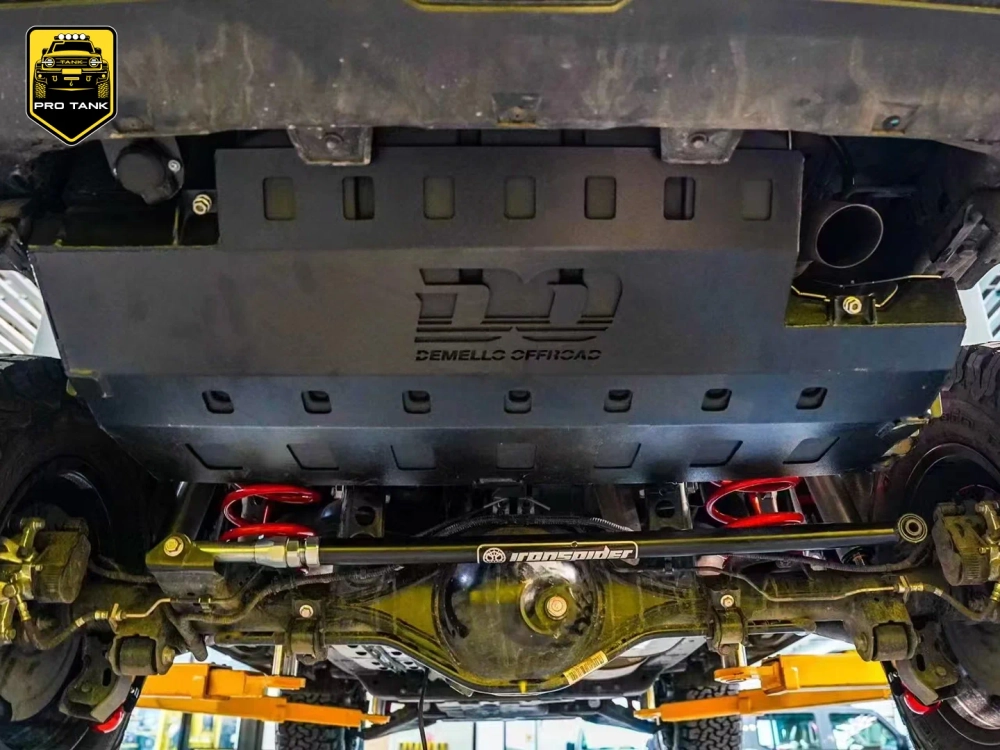 TANK 300 Дополнительный топливный бак на 90 л.