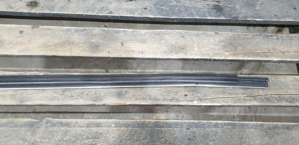 Молдинг двери передней правой Mercedes S (W222) 13-20 Б/У Оригинал A2226900680