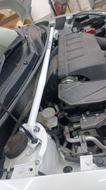 Распорка передних стоек Suzuki Swift 5 (ZC33S)