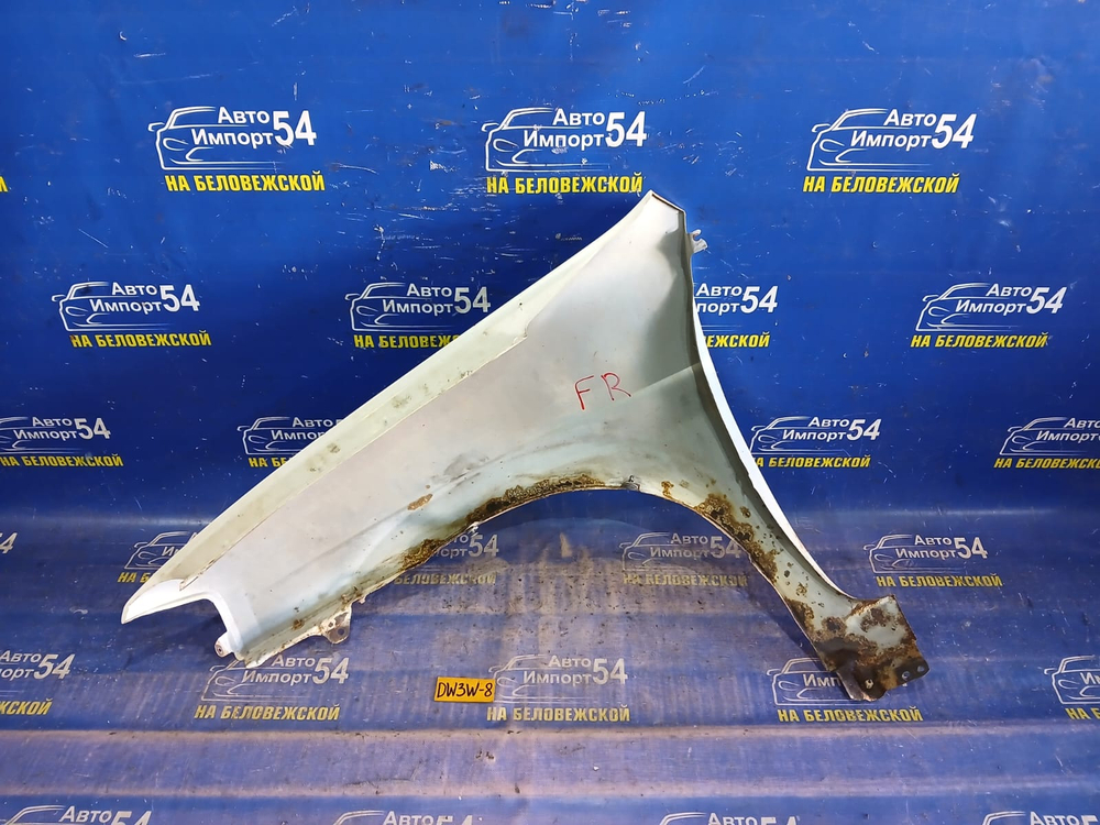 Крыло переднее правое MAZDA DEMIO 1998