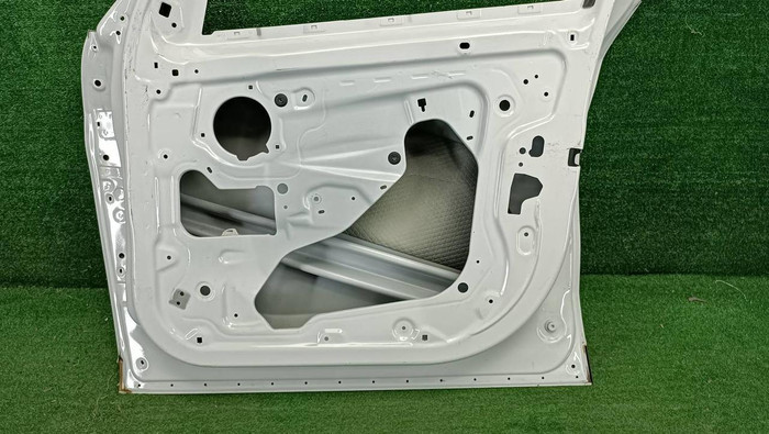Дверь передняя правая BMW X1 F48 (2015-2022)