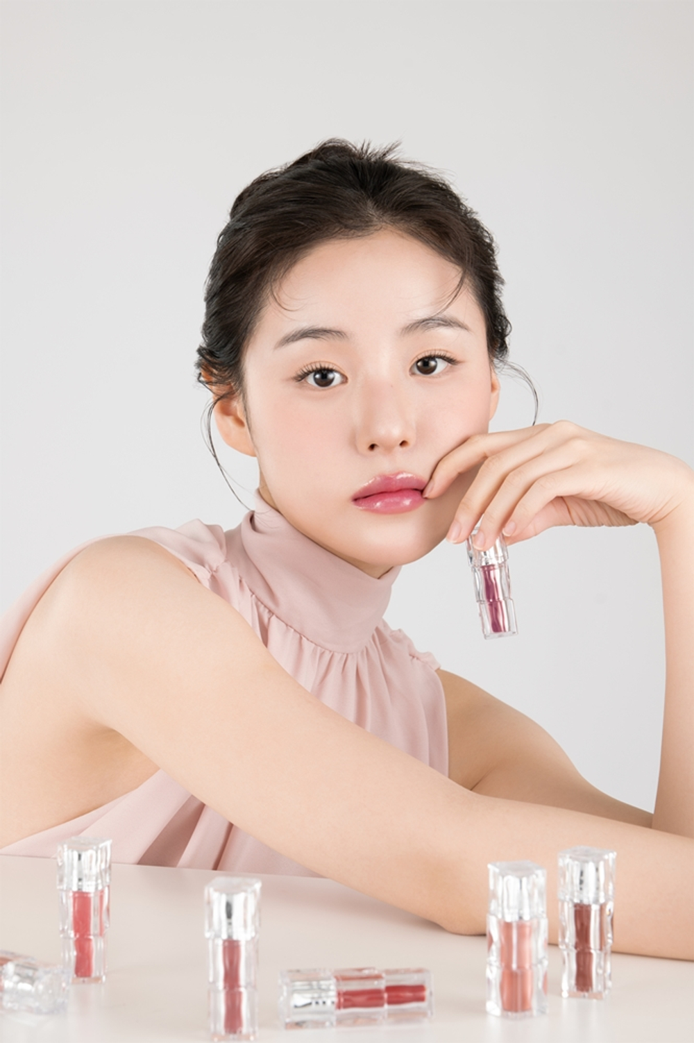 TIRTIR Waterism Glow Tint - Долговременный блеск для губ в маленькой упаковке оттенок 15 Grapen (Heart Grape Collection), 1 g