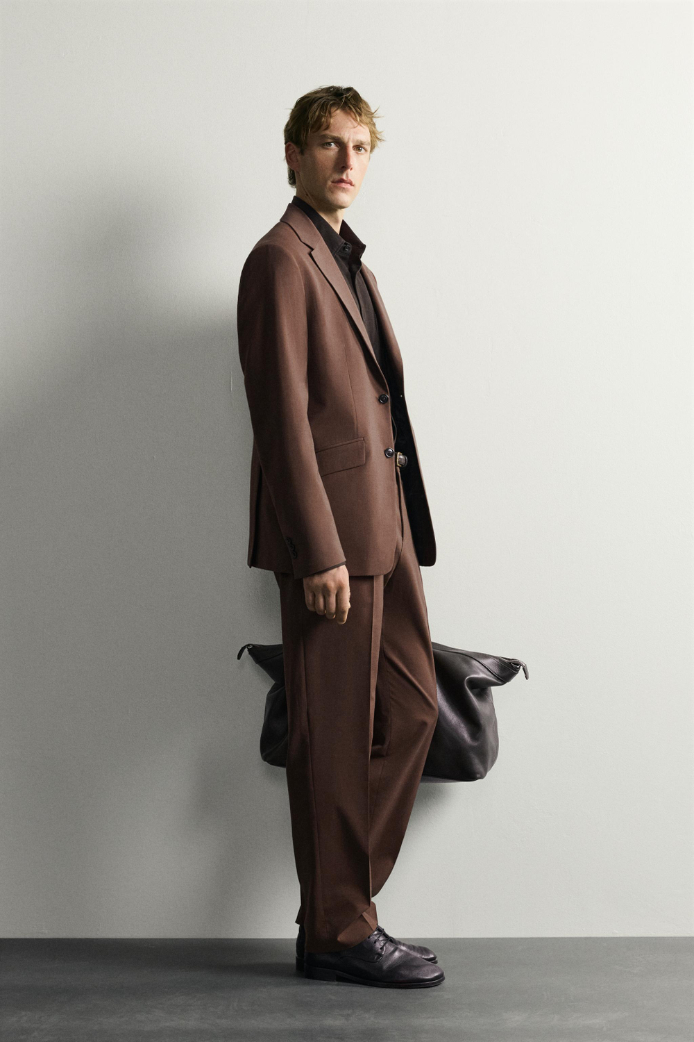 КОСТЮМНЫЕ БРЮКИ REGULAR FIT — ZARA