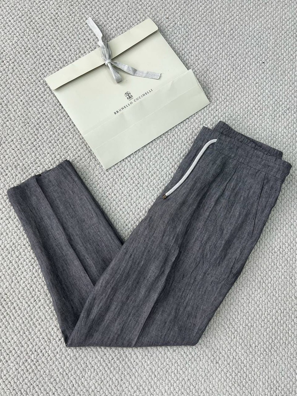 Льняной костюм Brunello Cucinelli