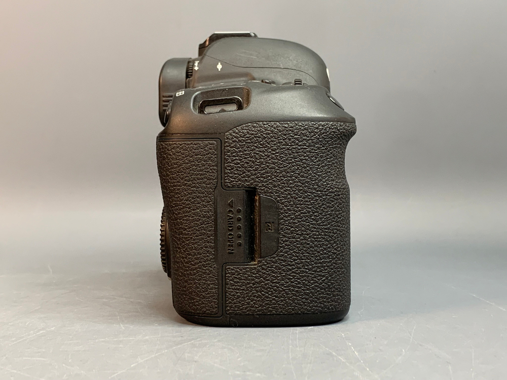 Canon EOS 5D Mark IV 22.545 кадров