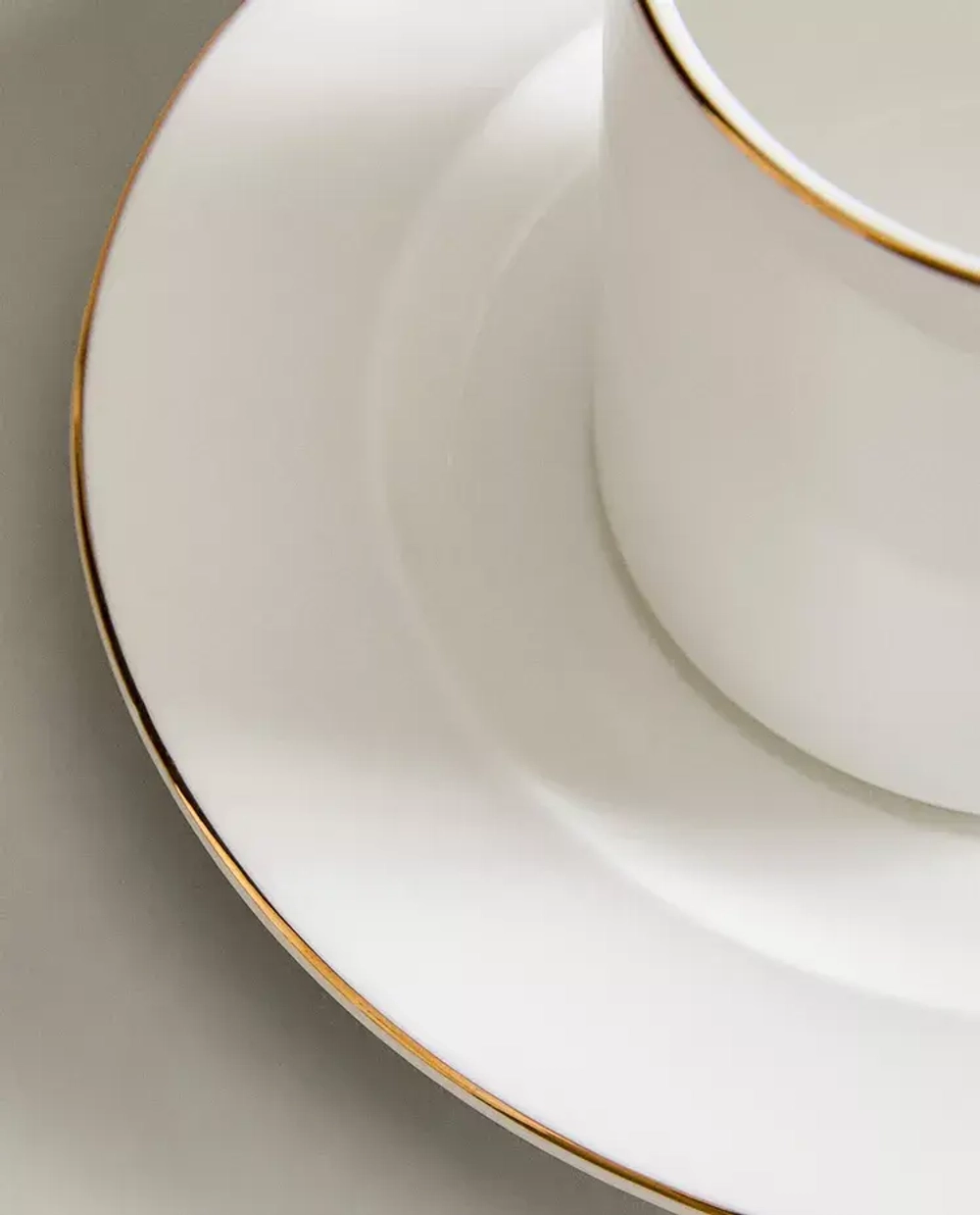 ZARA HOME ФАРФОРОВАЯ КРУЖКА И БЛЮДЦЕ, ЗОЛОТОЙ
