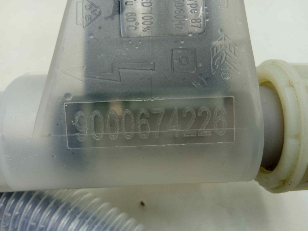 WIS24140OE/47 кт173 Заливной шланг с аквастопом для стиральной машины Bosch WIS24140OE/47 б/у
