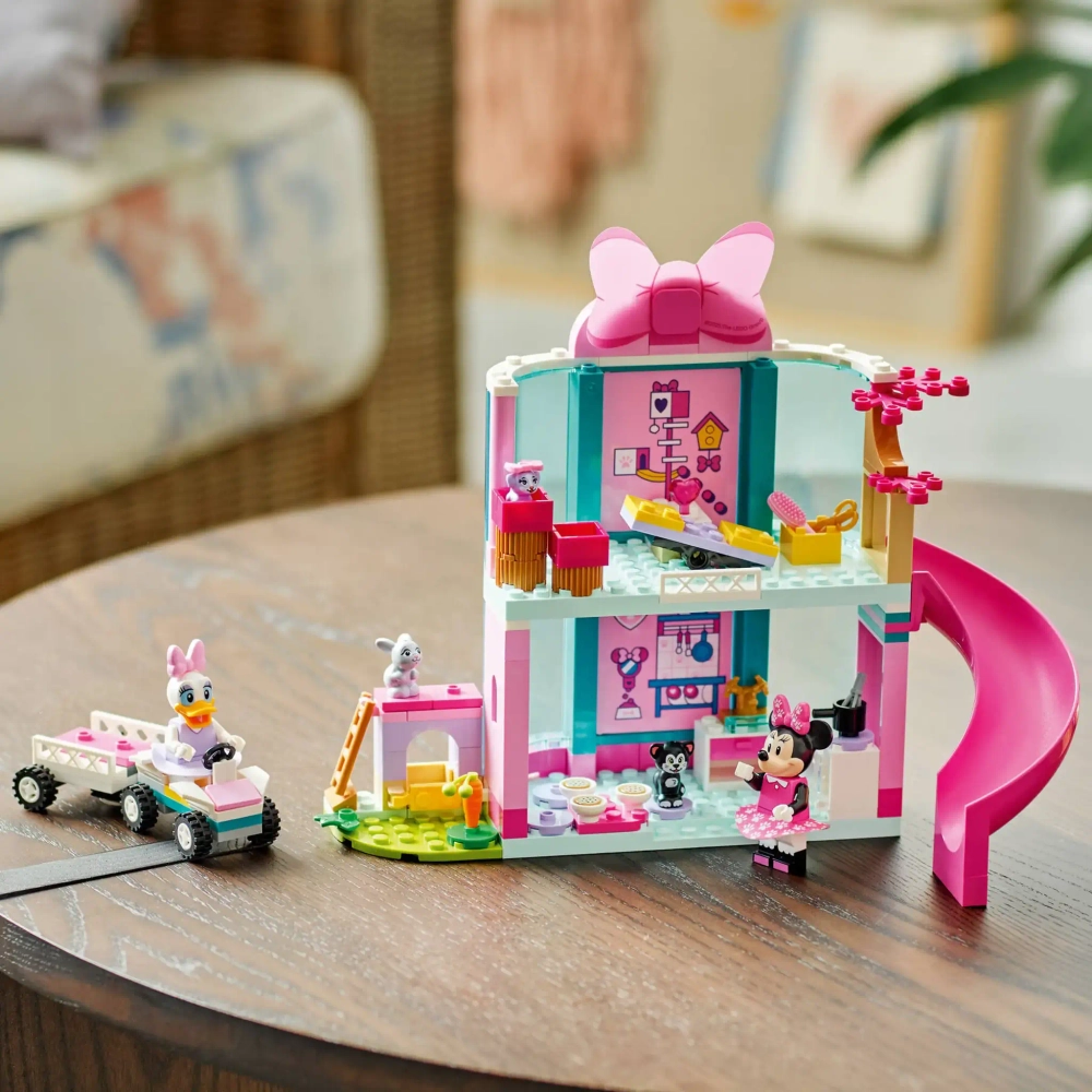 Конструктор LEGO Disney 43274 Отель для домашних животных Минни