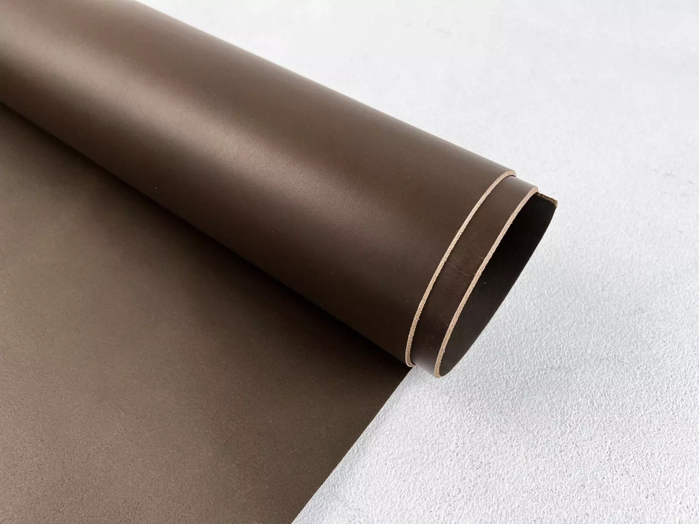 Лист натуральной кожи Vacchetta Prima Bastion Brown 2,2–2,4 мм