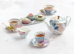 Wedgwood Чайная чашка с блюдцем Бабочка зеленая 180 мл EAN 091574178745