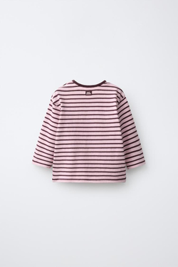 ZARA ФУТБОЛКА В ПОЛОСКУ С НАШИВКОЙ, РОЗОВЫЙ