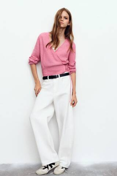 Короткий трикотажный кардиган на запах с завязкой - H&M