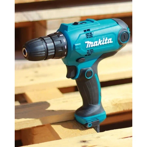 Сетевая дрель-шуруповерт Makita DF0300