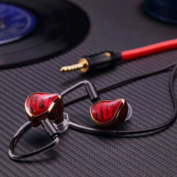 Unique Melody MEST MKIII Universal Red 4.4 mm