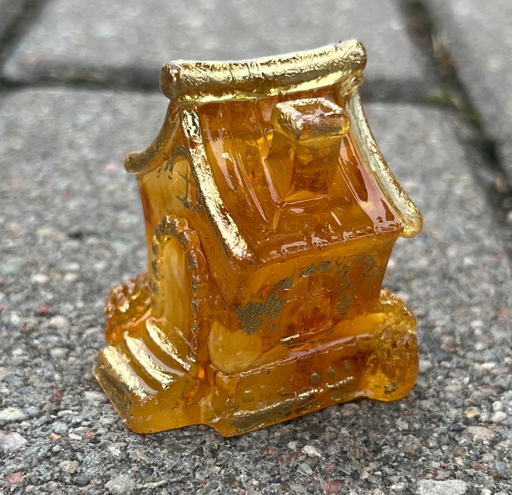 Домик с лесенкой