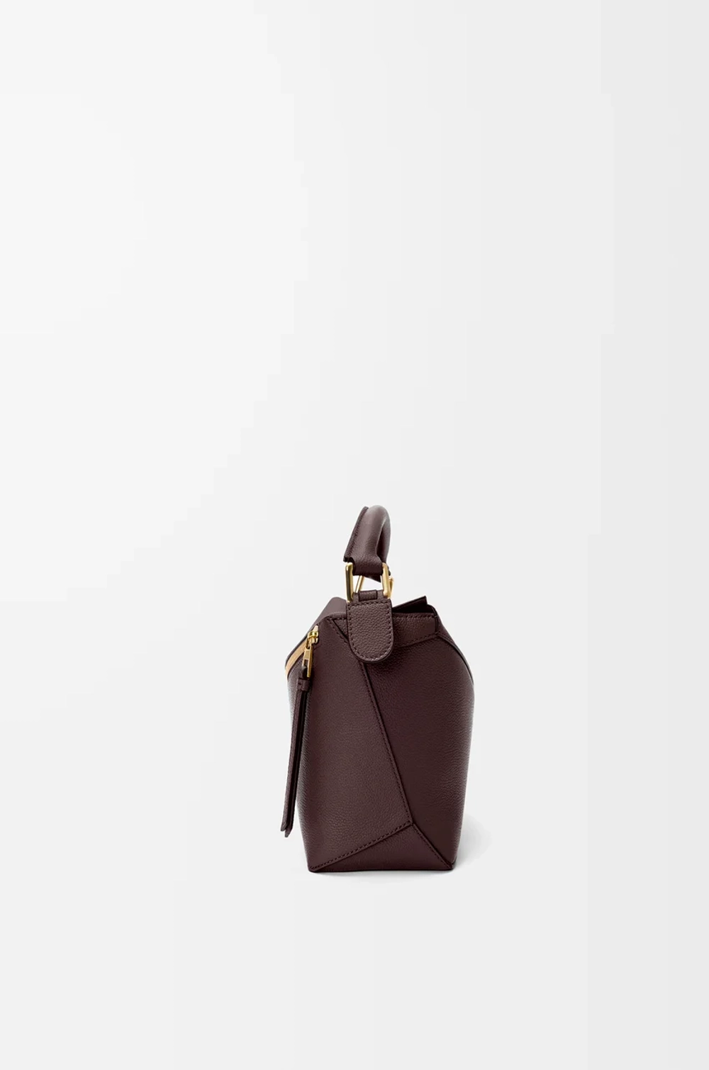 Loewe Маленькая сумка Puzzle Edge из мягкой зернистой телячьей кожи, темно-каштановый