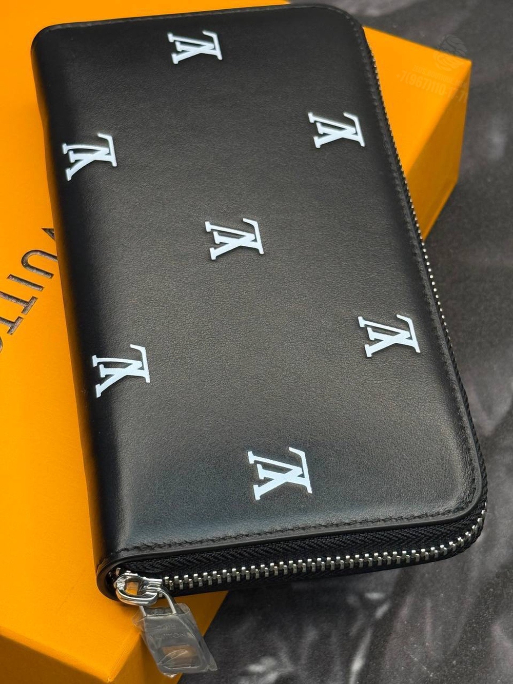 Портмоне Louis Vuitton Zippy