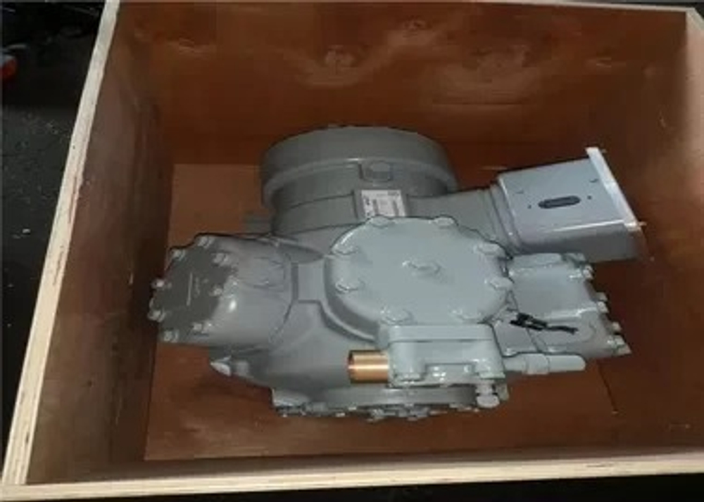 Полугерметичный поршневой компрессор Carrier Carlyle 06DR109 c мощностью 2 л.с.