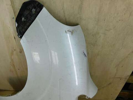 крыло переднее левое Toyota Porte NCP141 NSP140