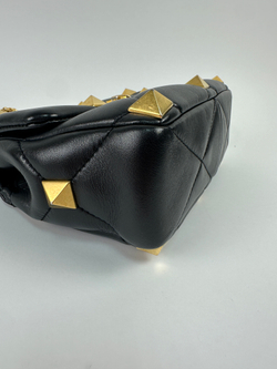 Сумка Valentino Garavani Roman Stud