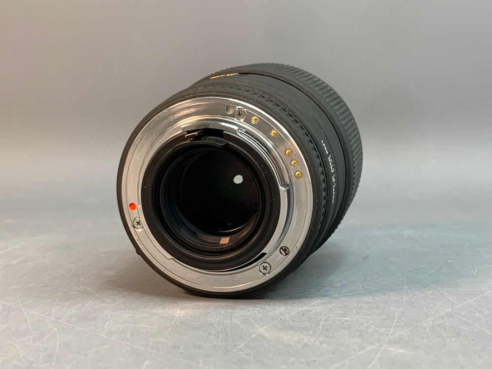 Sigma AF 105mm f/2.8 EX DG Macro Pentax K