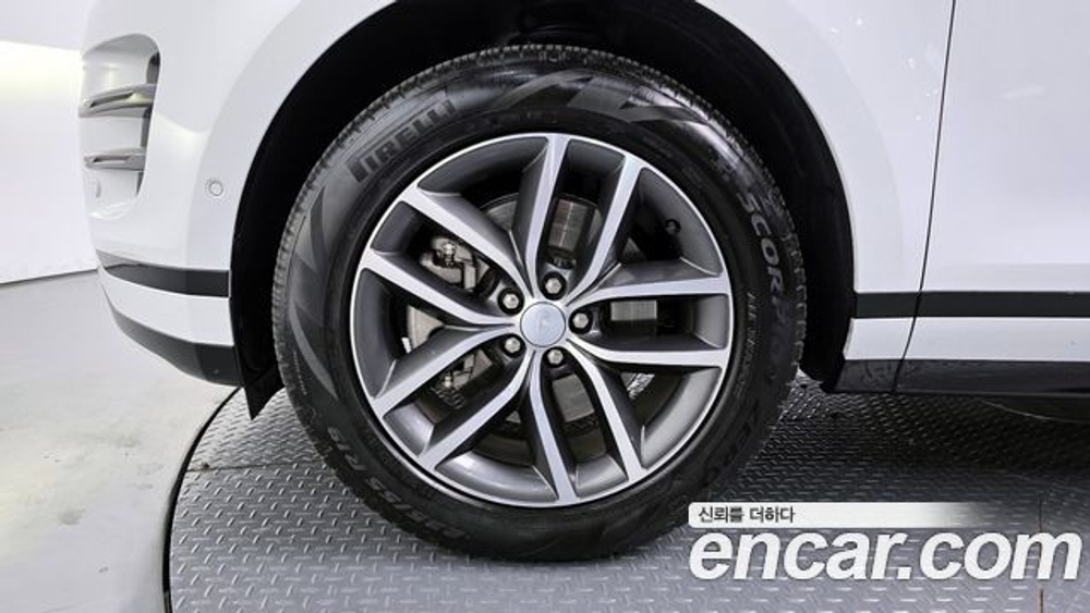 Land Rover Range Rover Evoque P250 Dynamic SE — 2026