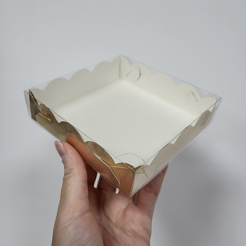 Коробка 12*12*3 см Золото
