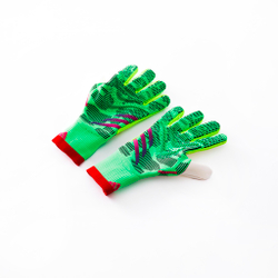 Перчатки / Adidas Predator Match / Green