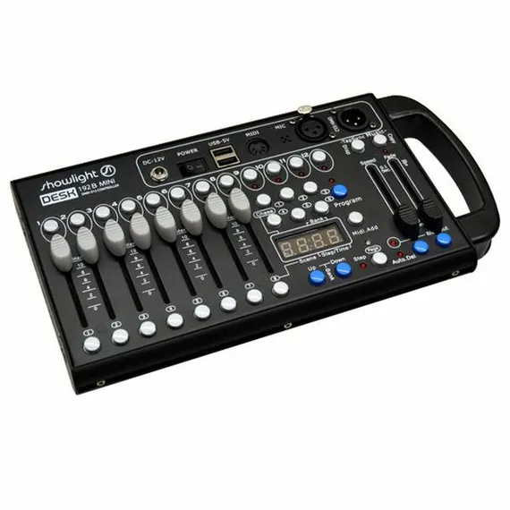 SHOWLIGHT DESK 192B MINI - 12 приборов с 16 каналами, 30 банков, каждый из которых имеет 8 программи