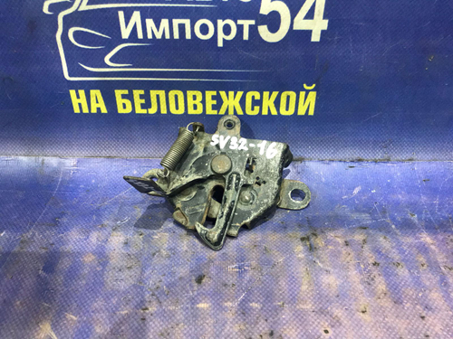 Замок капота TOYOTA VISTA 1993