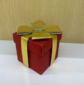 Подарочные коробки