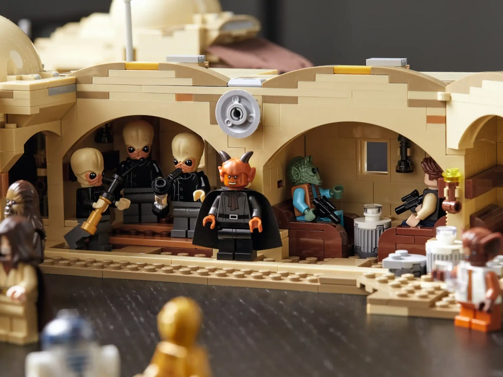 Конструктор LEGO Star Wars 75290 Кантина Мос-Эйсли