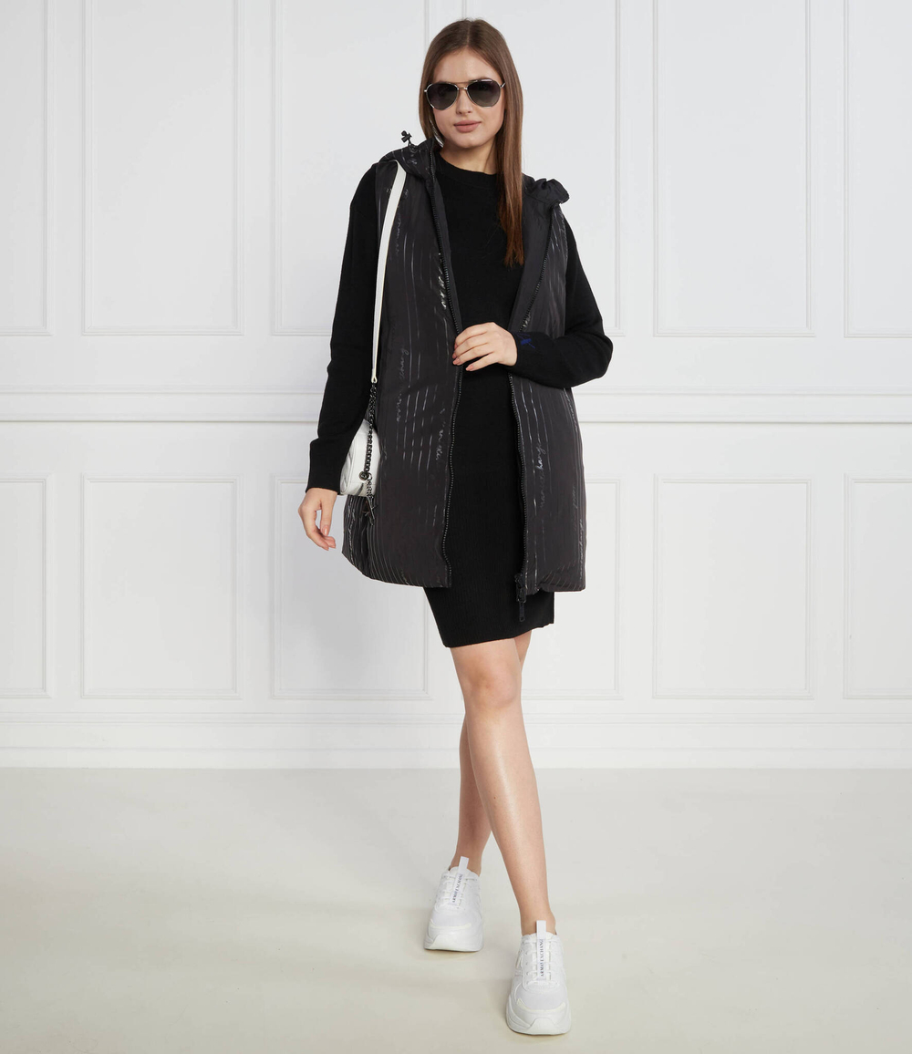 Двухсторонняя безрукавка Armani Exchange - черный(6RYQ06 YN1MZ)