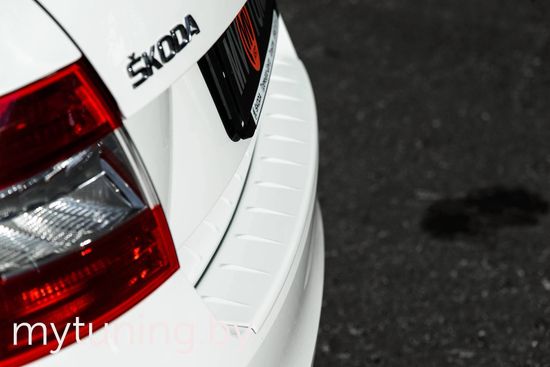 Защитная накладка заднего бампера для Skoda Octavia A7 III