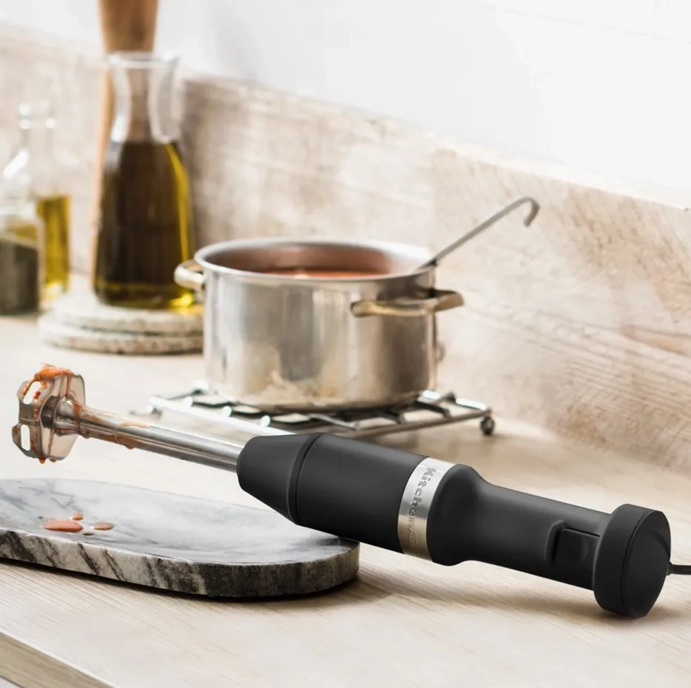 KitchenAid Ручной блендер с аксессуарами черный матовый EAN 8003437619601