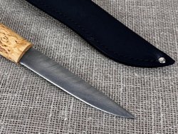Шкуросъемный нож "Якут", дамасская сталь, рукоять карельская берёза