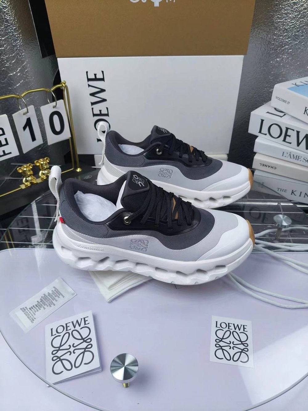 Кроссовки On Running x Loewe Cloudtilt 2.0
