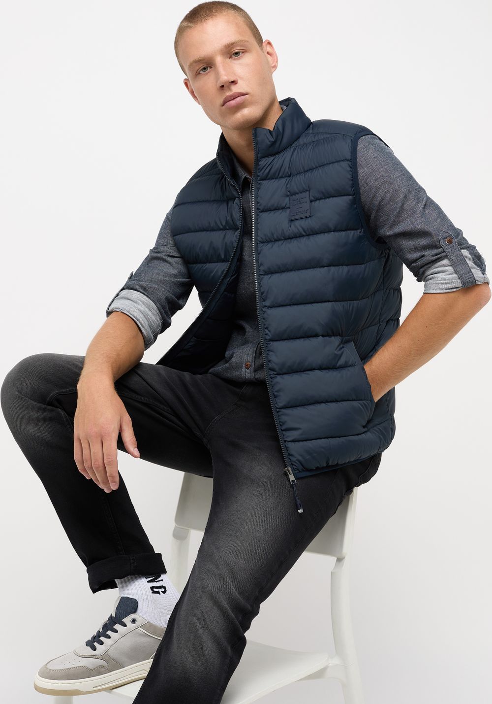 Жилет Dennis Light Vest 1014169-5226