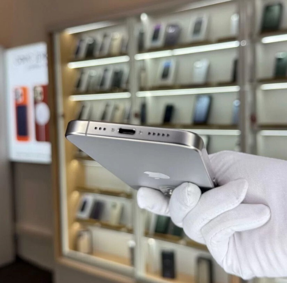 iPhone 15 Pro, 128 ГБ б/у