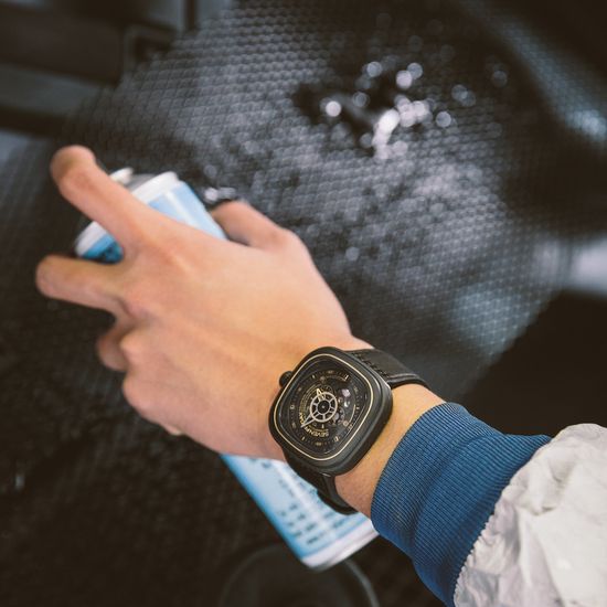 Наручные часы SEVENFRIDAY P2B-02 Revolution