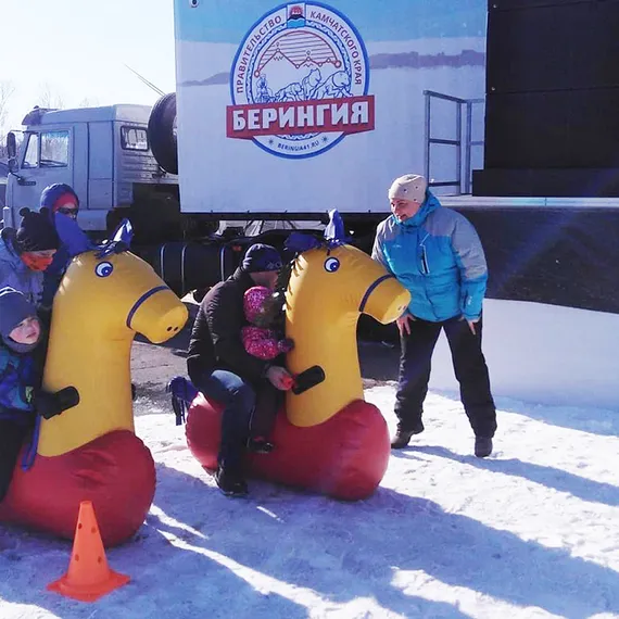 Лошадки командные