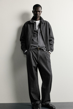 ZARA БРЮКИ ЧИНОС RELAXED FIT СО СКЛАДКАМИ, СЕРЫЙ