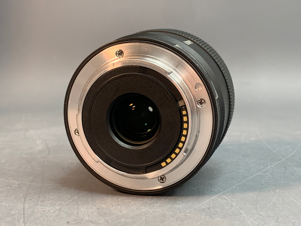 Sony E 11mm 1.8 (SEL11F18)