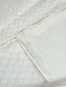 Покрывало 270x270 Blumarine Primizia burro молочного цвета