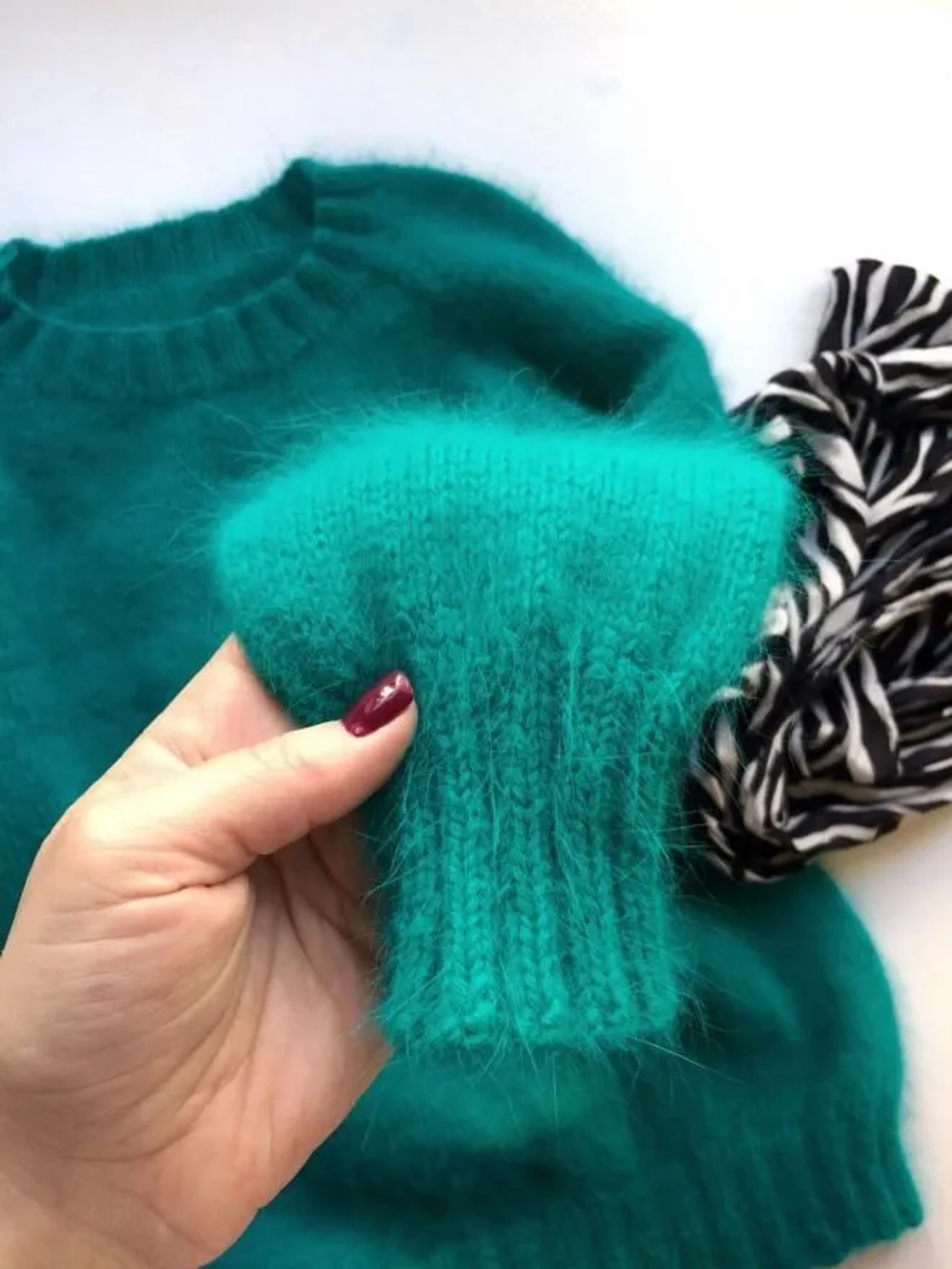 Пряжа Mink Wool (пух норки с синей этикеткой), 50г, 350м, 90%пух норки,10%полиамид (цена за 1 шт)